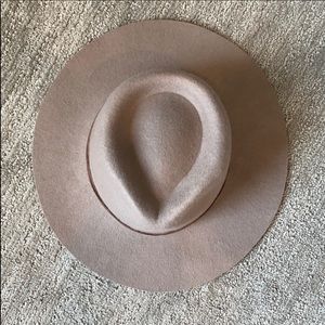 Lucky Brand wool hat